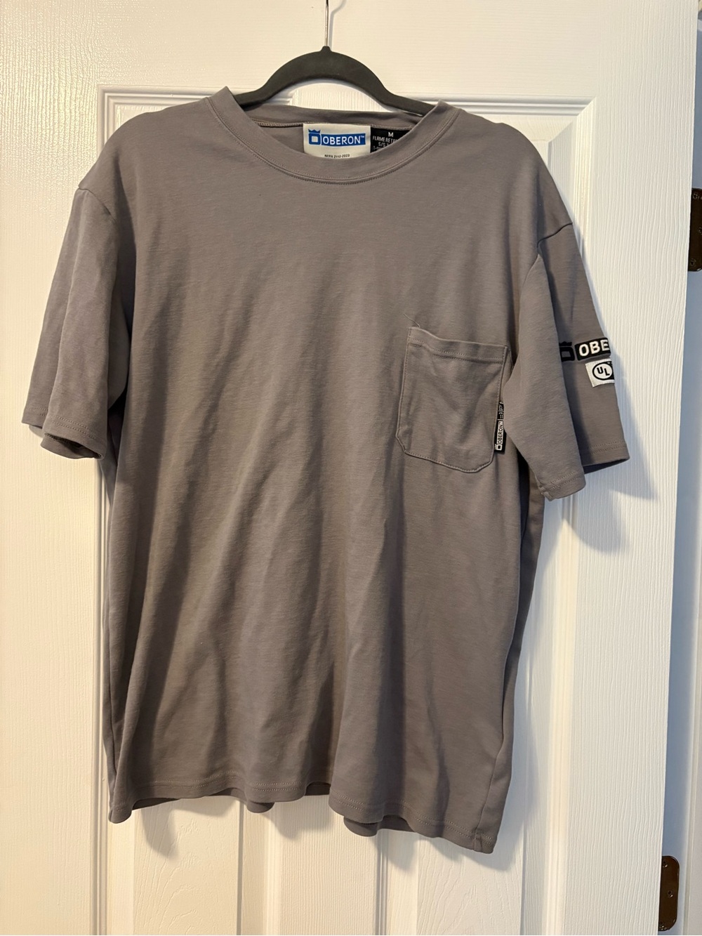 Short-Sleeve Pocket Tee — Gray
